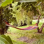 Large, Atmospheric In The Countryside * Belczna