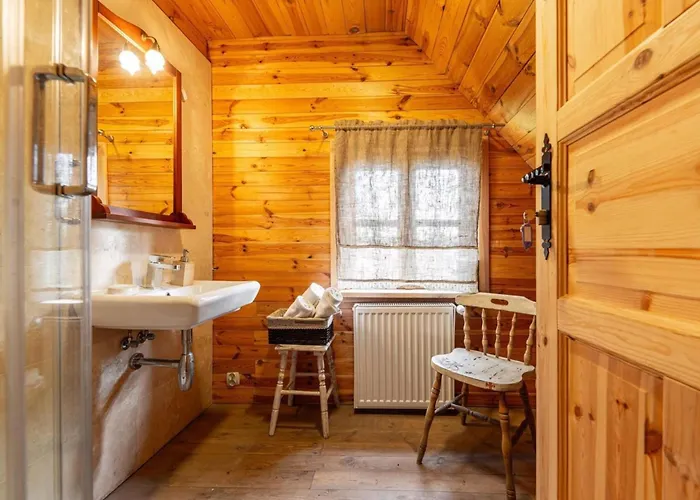 Large, Atmospheric In The Countryside * Belczna