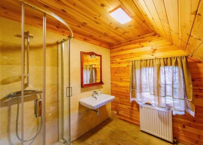 Large, Atmospheric In The Countryside Holiday home